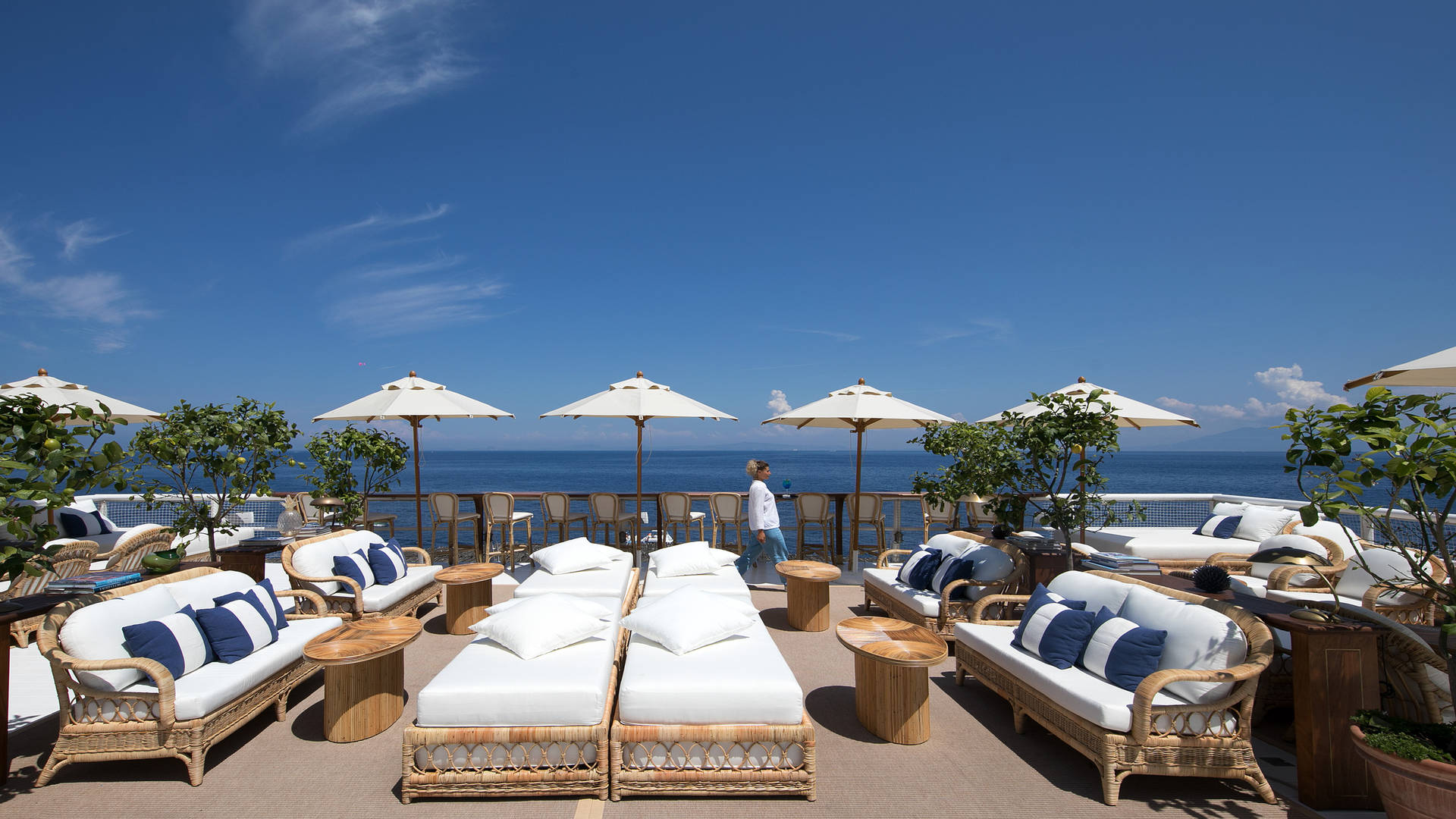Outdoor seating at Il Riccio Beach Club at Jumeirah Capri Palace