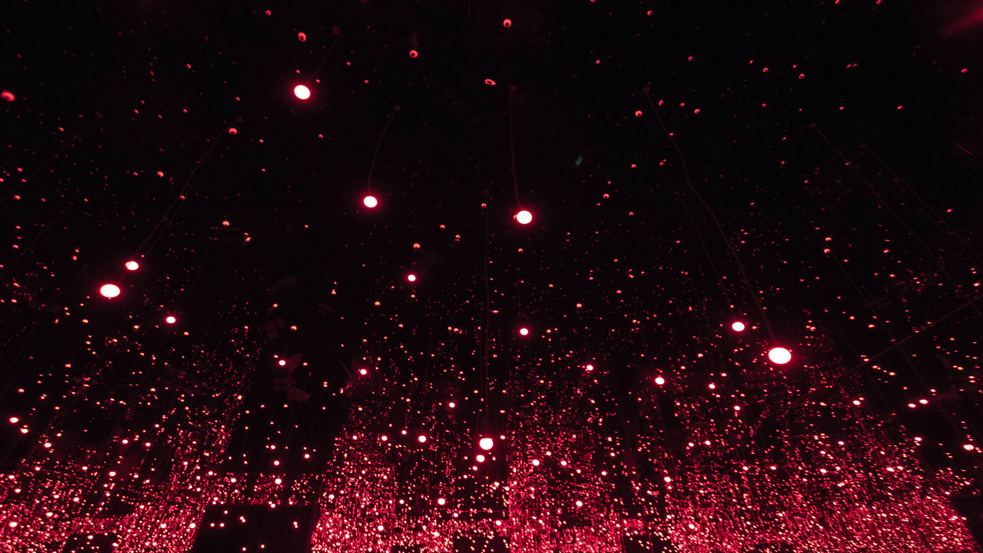 Yayoi Kusama's Infinity Mirror Room