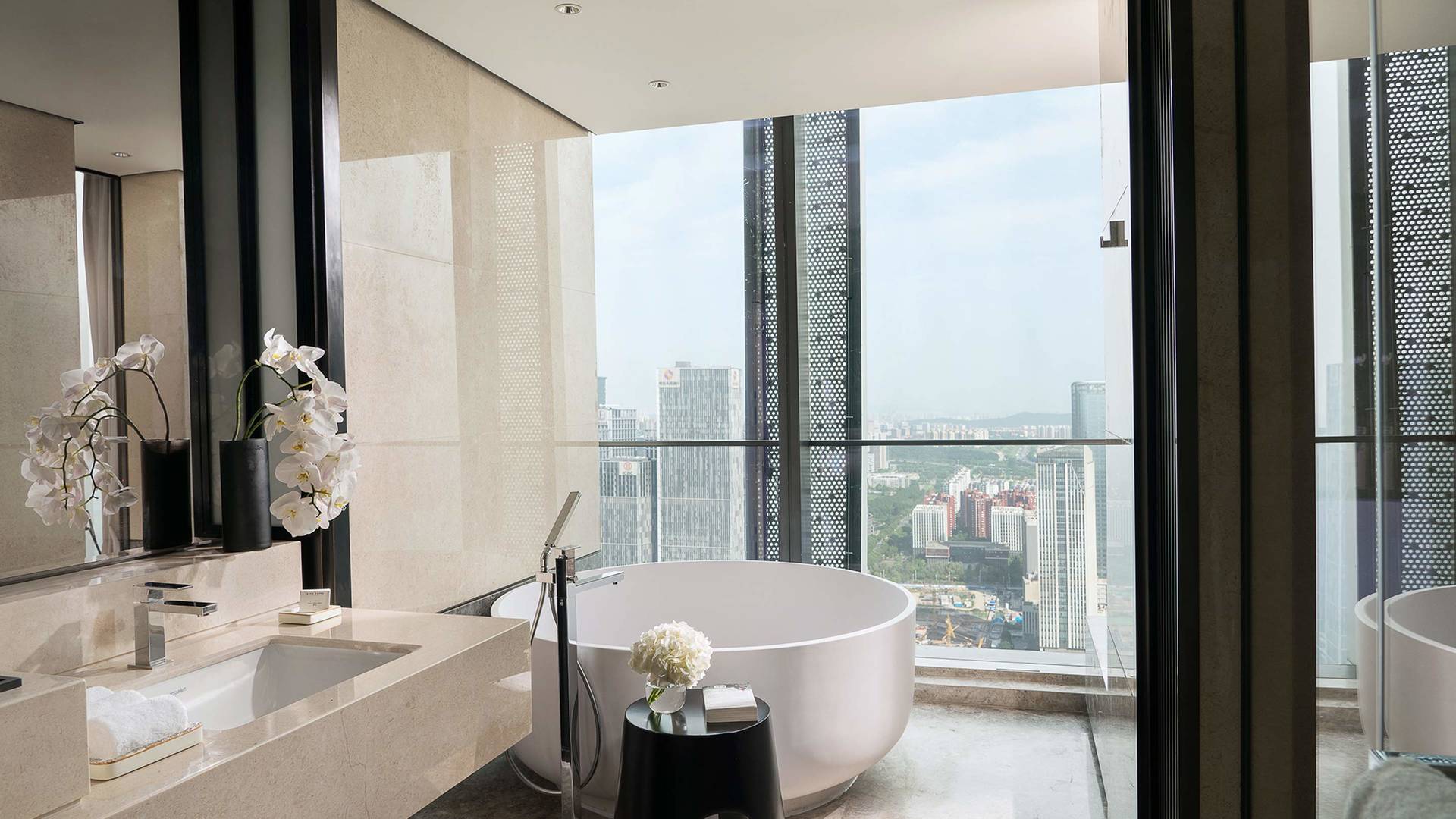 Вид из ванны в отеле Jumeirah Nanjing_6-9